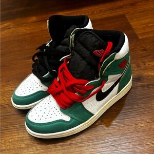 Air Jordan 1 OG Lucky Green